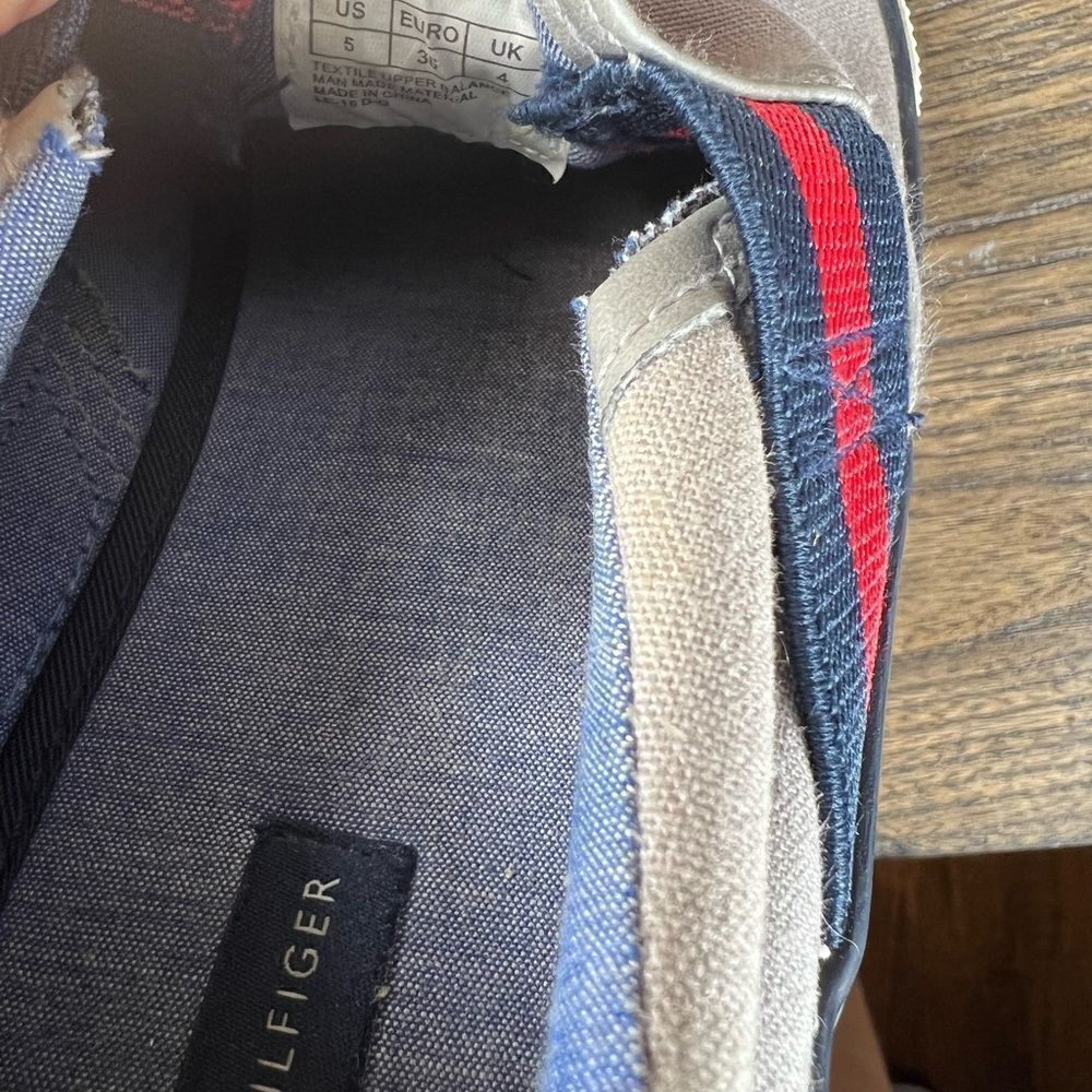 Tommy Hilfiger gray loafers oxfords - Picture 7 of 7